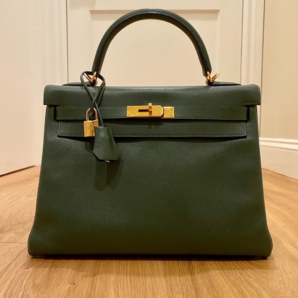 Hermes Kelly Sellier 28 Bag Vert Anglais Epsom Leather with Gold